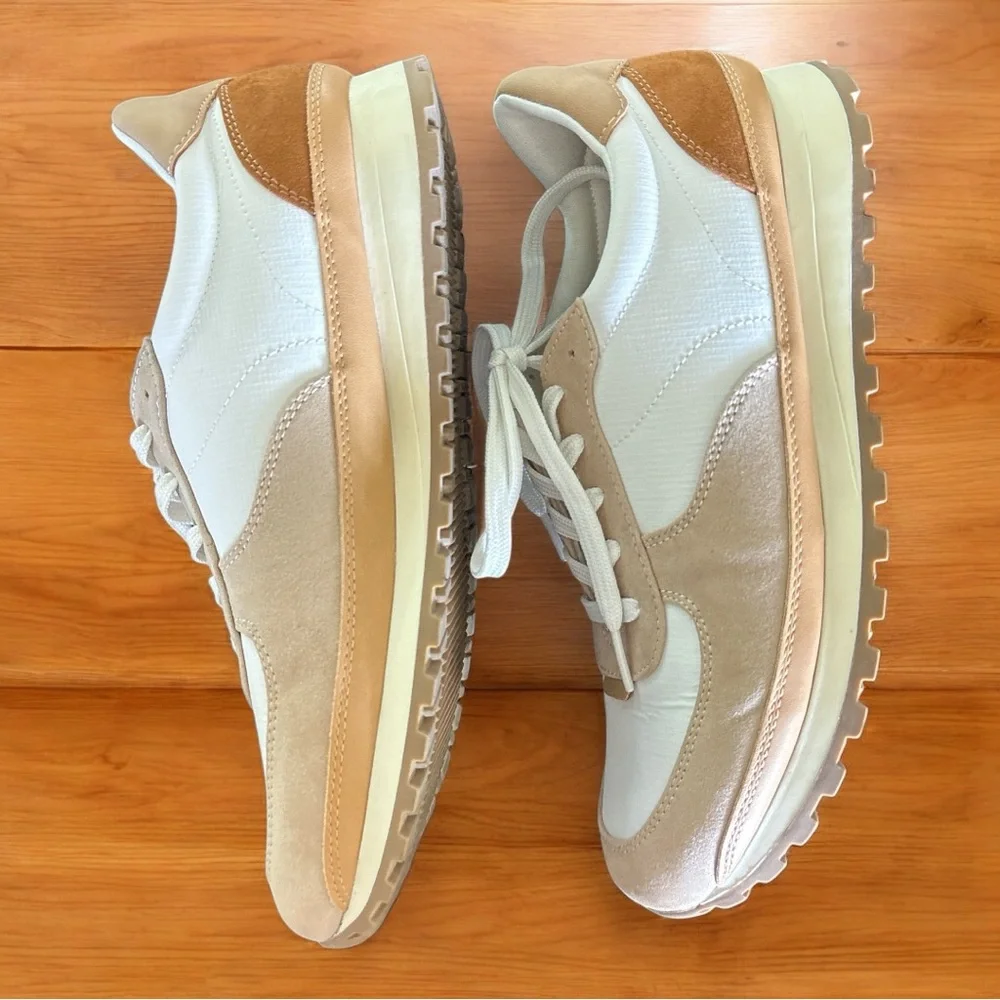 Women’s Universal Thread Maria Sneakers White and Tan Size 11 - Picture 5 of 9